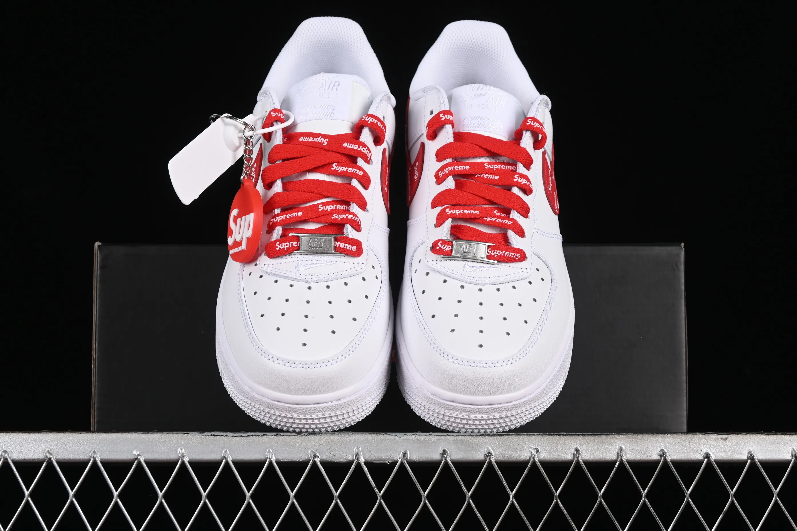 All categories Nk Air Force 1 Air Force series Nk Air Force 1 Low Air Force low-top Supreme x Nk Air Force 1'07 Low Air Force 1 low-top casual sneakers CU9225-010